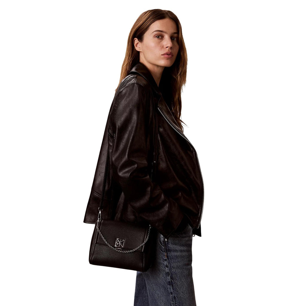 Calvin Klein Borsa Donna Nero A Mano Con Tracolla Primavera Estate Piccola Elegante Con Tasca Interna