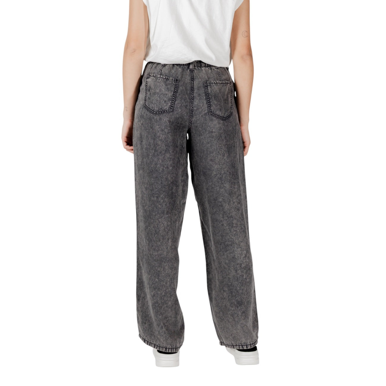 Only Jeans Donna Nero In Lyocell Vita Media Zip E Bottone