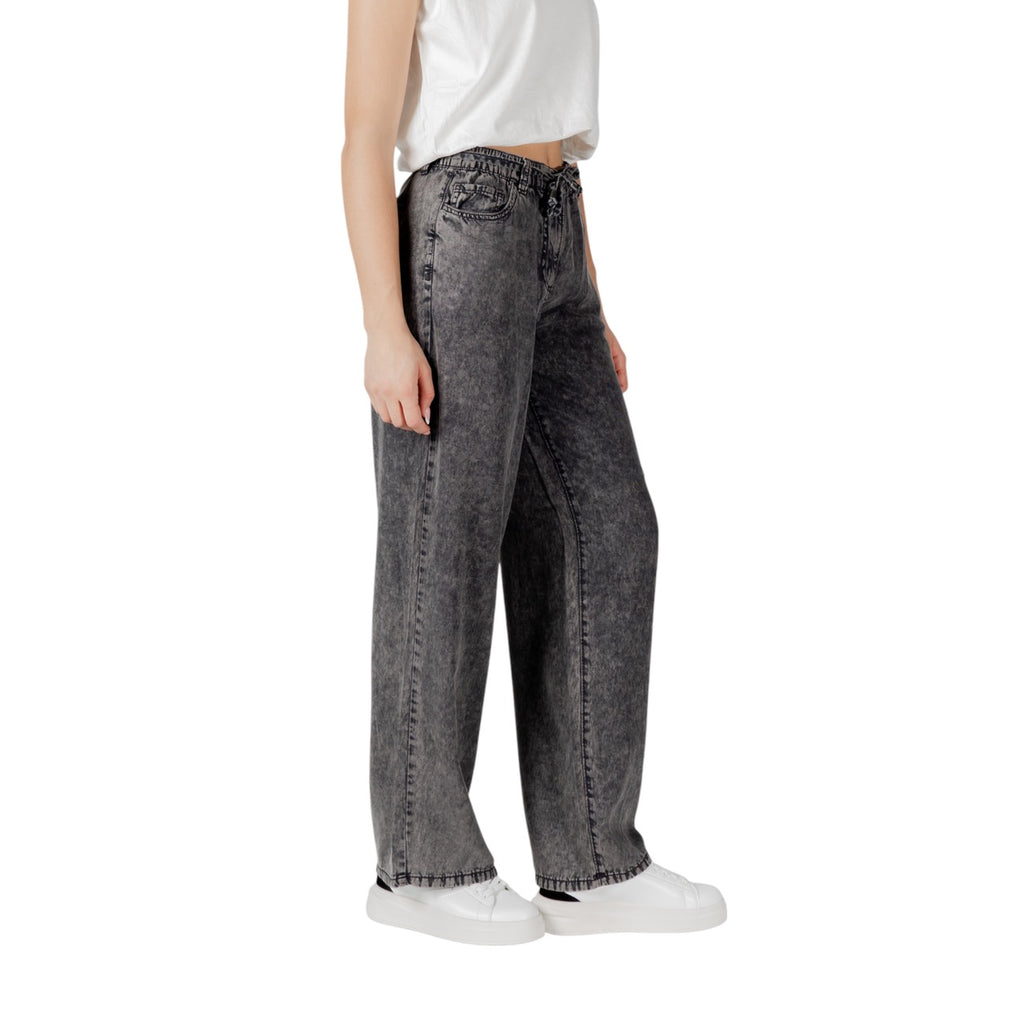 Only Jeans Donna Nero In Lyocell Vita Media Zip E Bottone