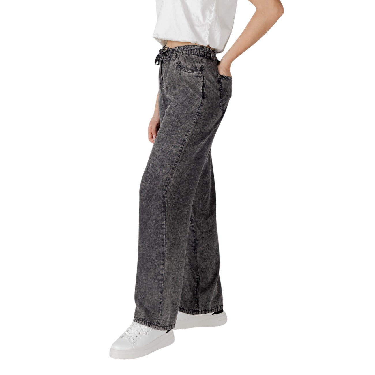 Only Jeans Donna Nero In Lyocell Vita Media Zip E Bottone