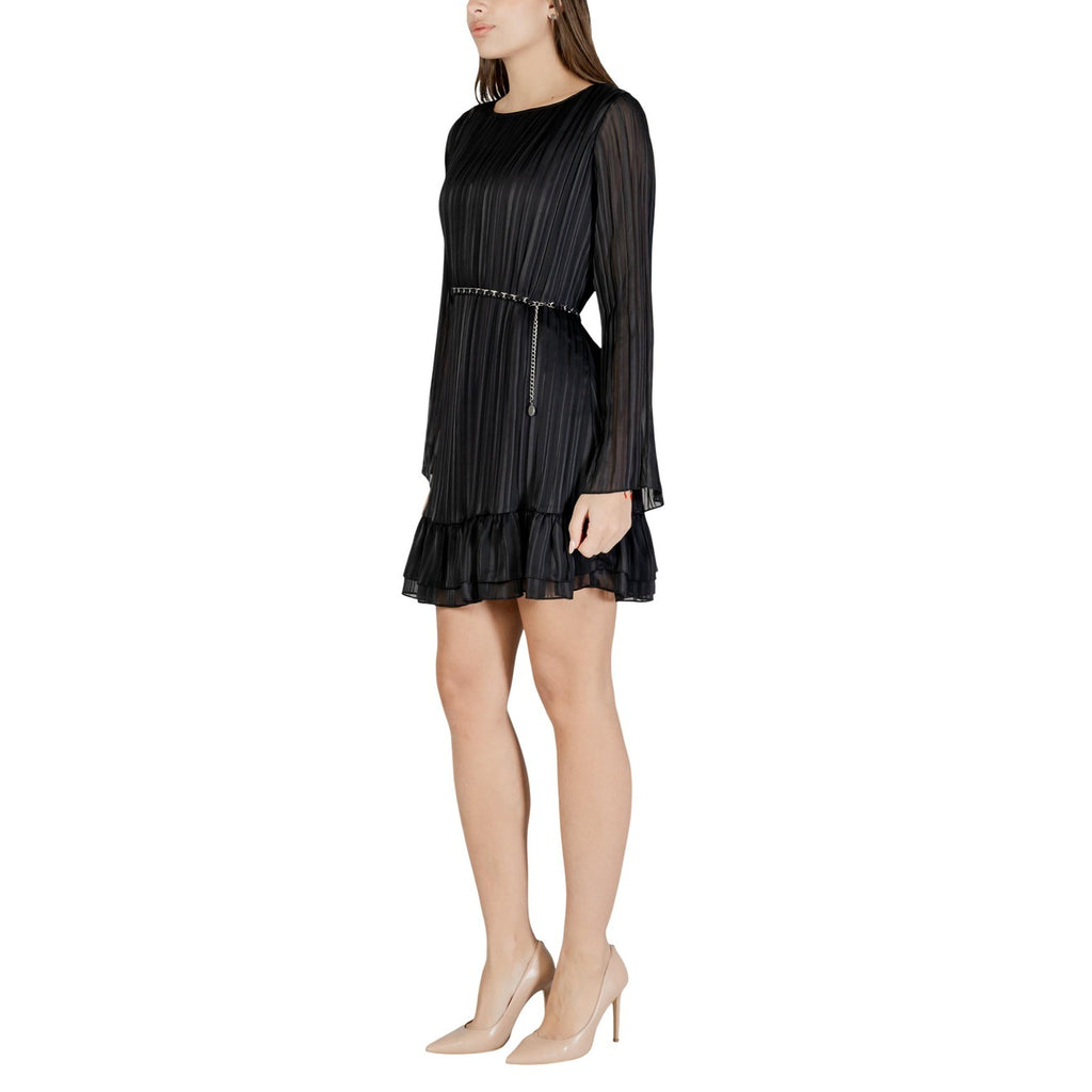 Guess Abito Donna Ilenia Plissettato Nero Maniche Lunghe Scollo Tondo