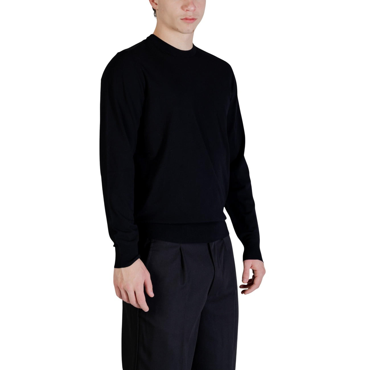 Guess Maglia Uomo Nero Maniche Lunghe Scollo Tondo Viscosa Poliestere