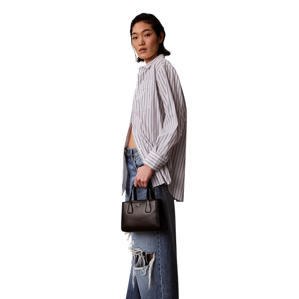 Calvin Klein Borsa Donna Mini Tote Crossbody Nera In Pelle Sintetica Con Zip Tasca Interna 20x14x7 cm