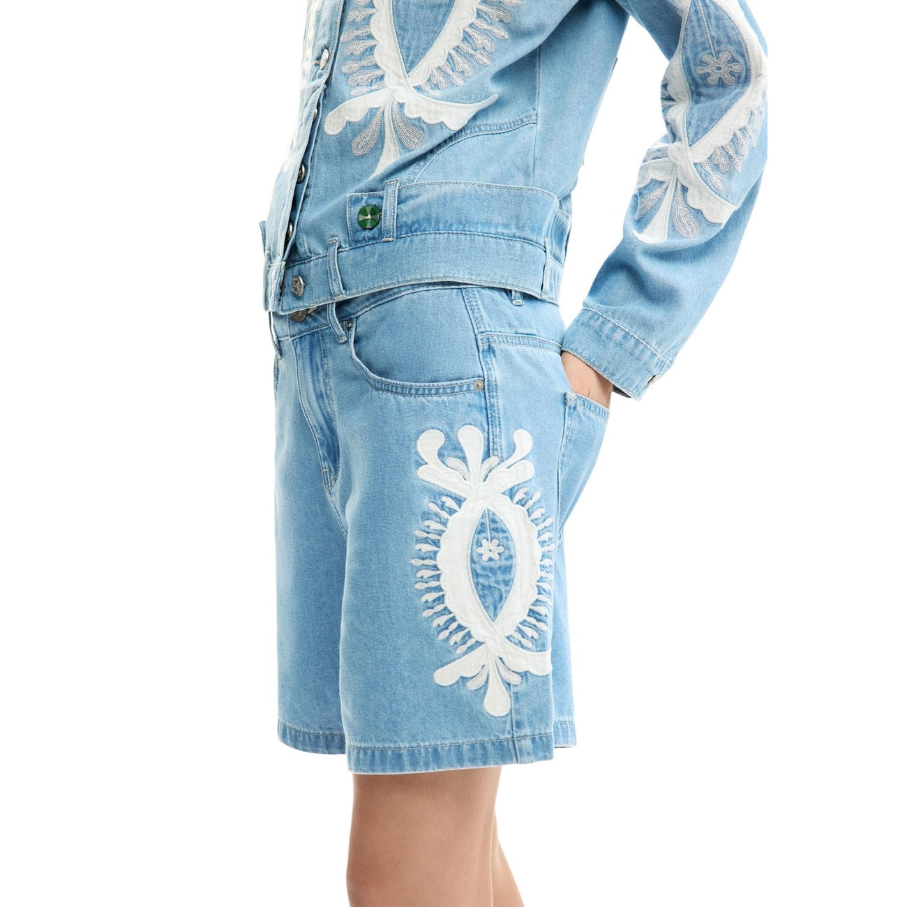 Desigual Shorts Donna Cotone Blu Primavera Estate Con Zip E Bottone