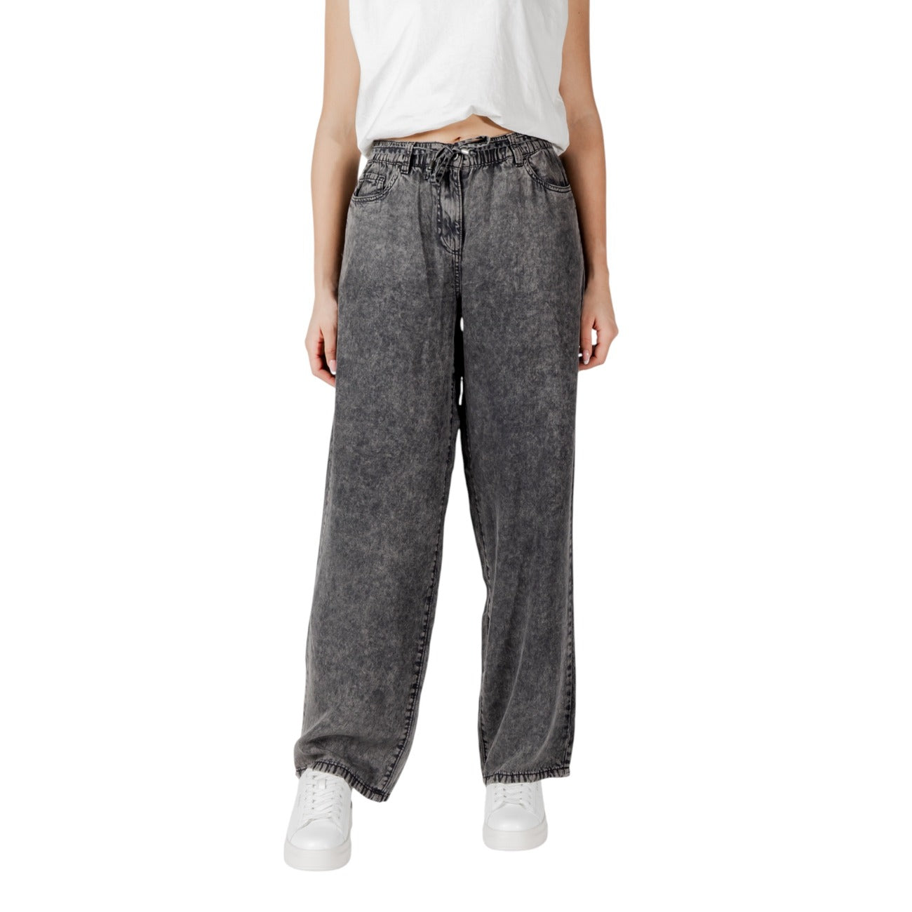 Only Jeans Donna Nero In Lyocell Vita Media Zip E Bottone